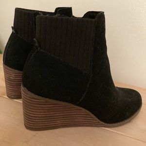 TOM's black suede bootie SIZE 8